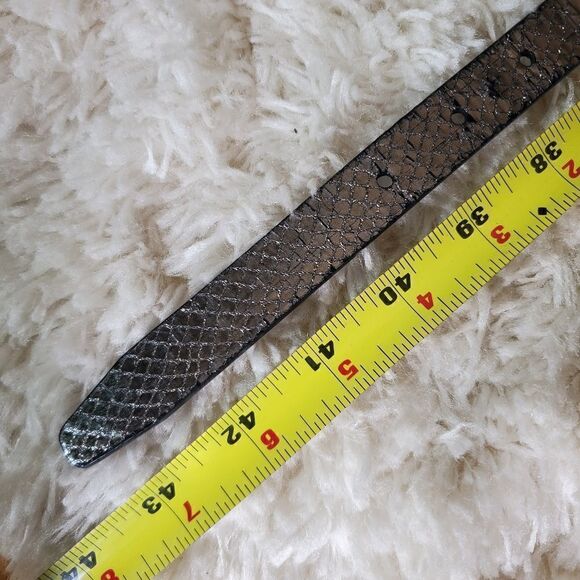 Michael Kors Women's Belt Metalic Gray 43" Length - Picture 5 of 7